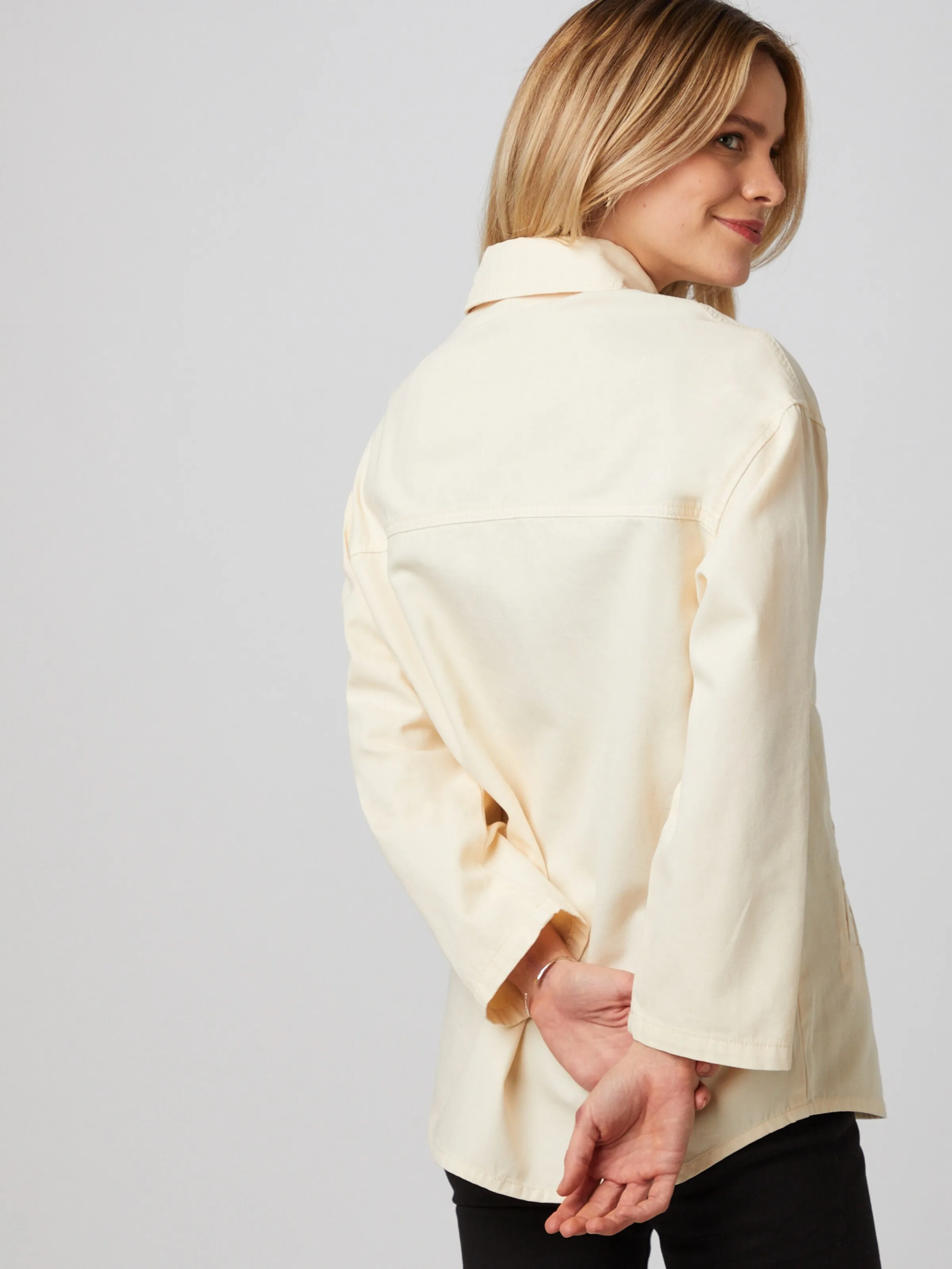 ABOUT YOU x MOGLI Jacke 'Karli' in Creme