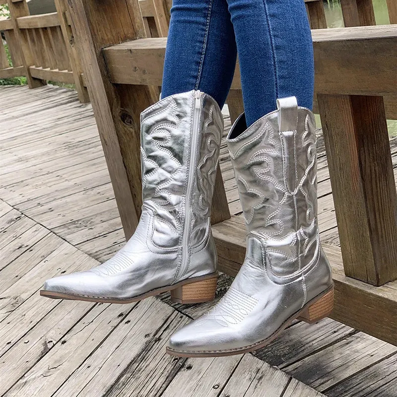 Heidi-Mode | Cowboy Stiefel mit eleganten Stickdetails