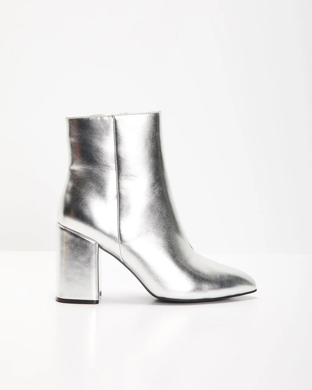 Heidi-Mode | Knöchelhohe Stiefel Mit Dicken Absätzen Frau