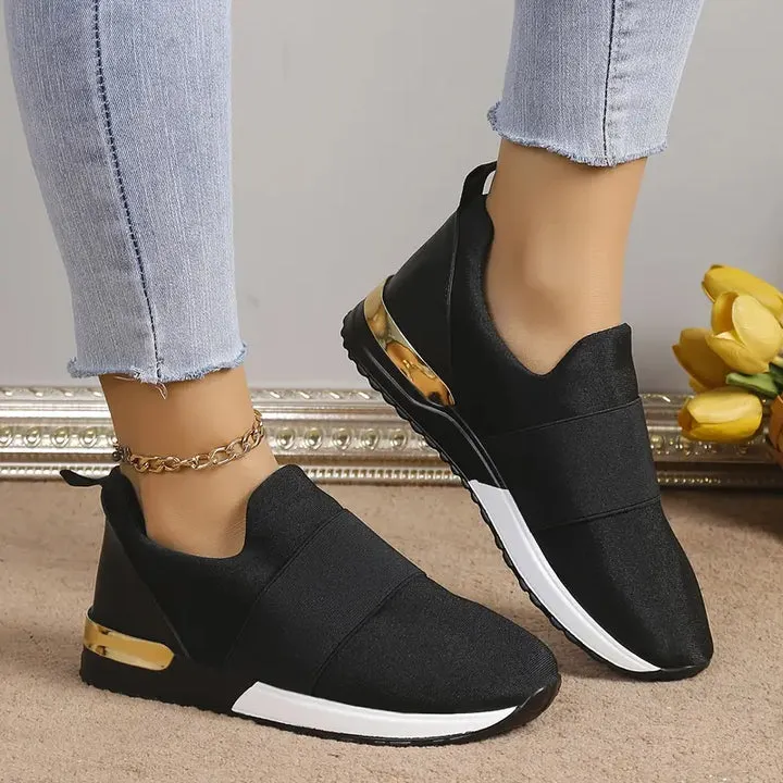 Lässiger, bequemer Slip-on-Sneaker mit schlichter Plateausohle