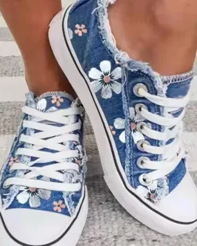 sneaker met bloemen