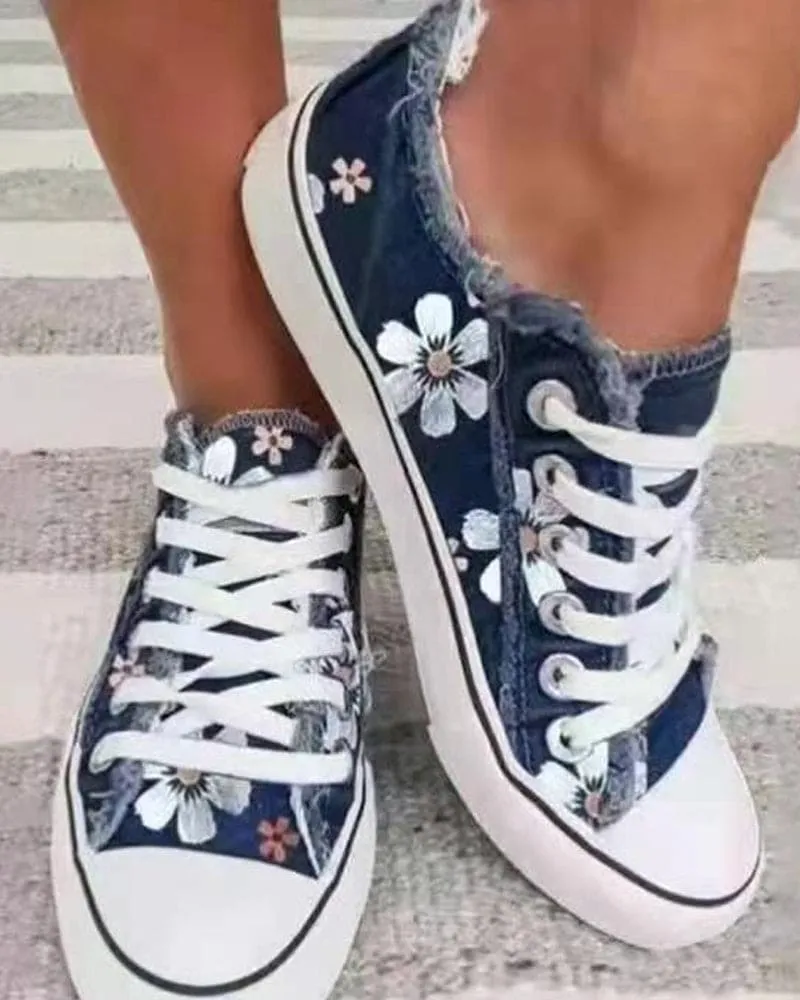 sneaker met bloemen