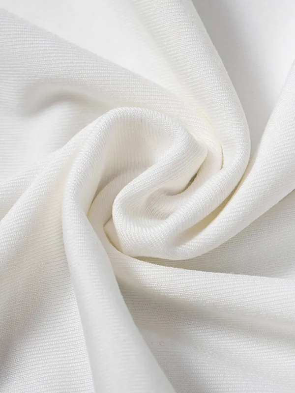 Solides, schulterfreies, gerafftes Minikleid mit Daumenloch